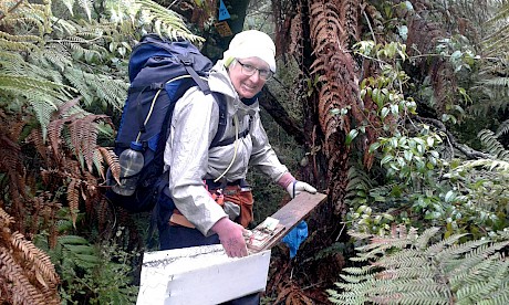 Volunteer Sabine Pahl.